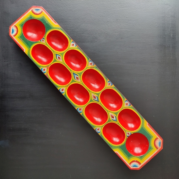 Handmade Hand Painted Indonesian Game Congklak with Shells - Picture 2 of 7